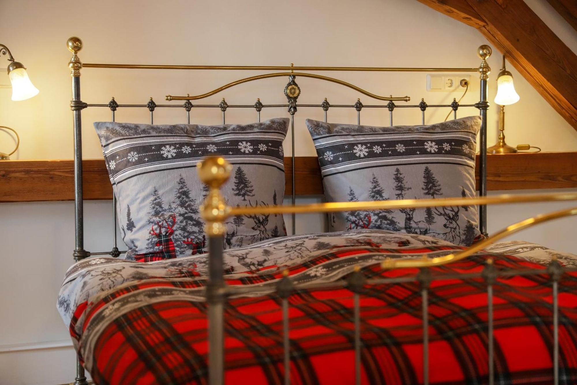 Boutique-Hotel Im Sternenhof グロースカールバッハ エクステリア 写真